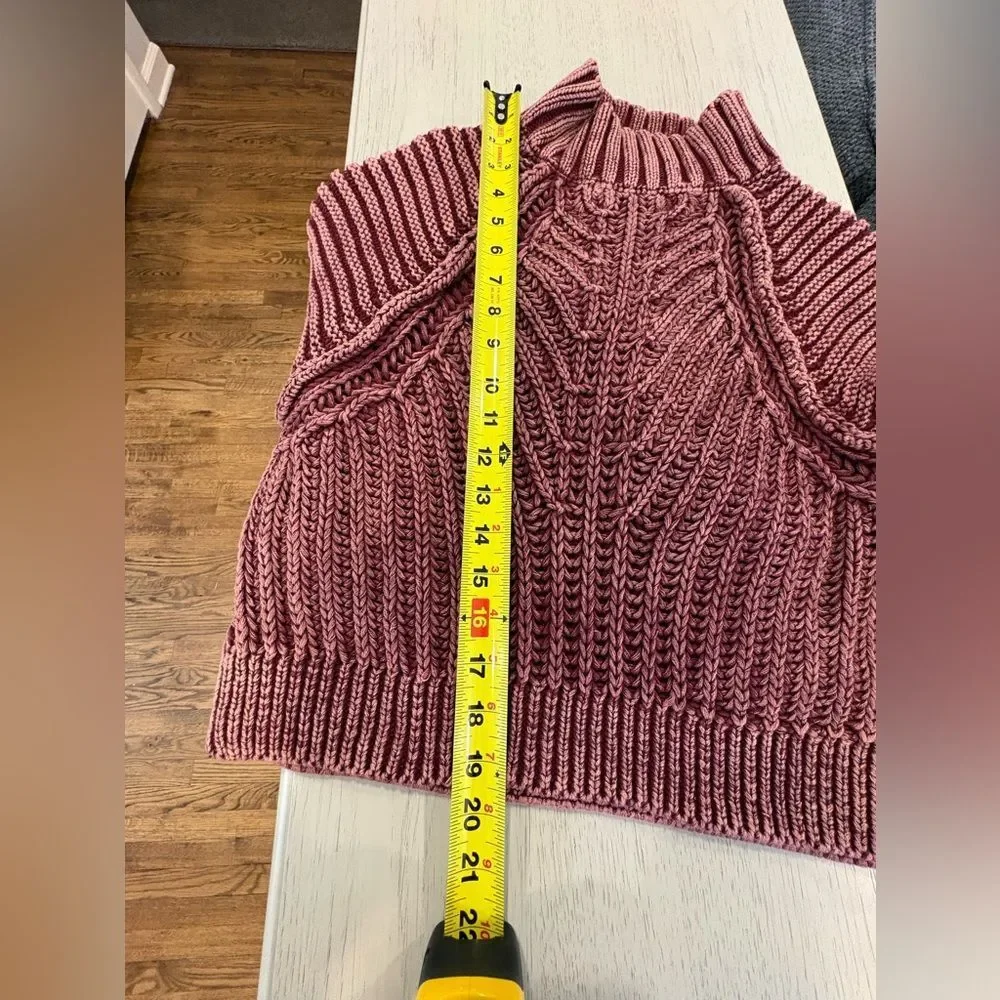 Free People Chunky Cable Turtleneck Sweater in Dusty Rose